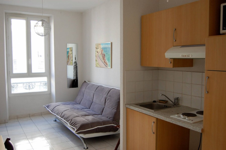 Aluguel de longa data em Nice. Apartamento 1 quarto 32m² aluguel de longa data em Nice. Apartamento é alugado por em Nice. Aluguel apartamento 1 quarto 1 banheiro mobiliado, vista para a cidade, França. Ache aluguel mensal apartamento em Nice 643474.